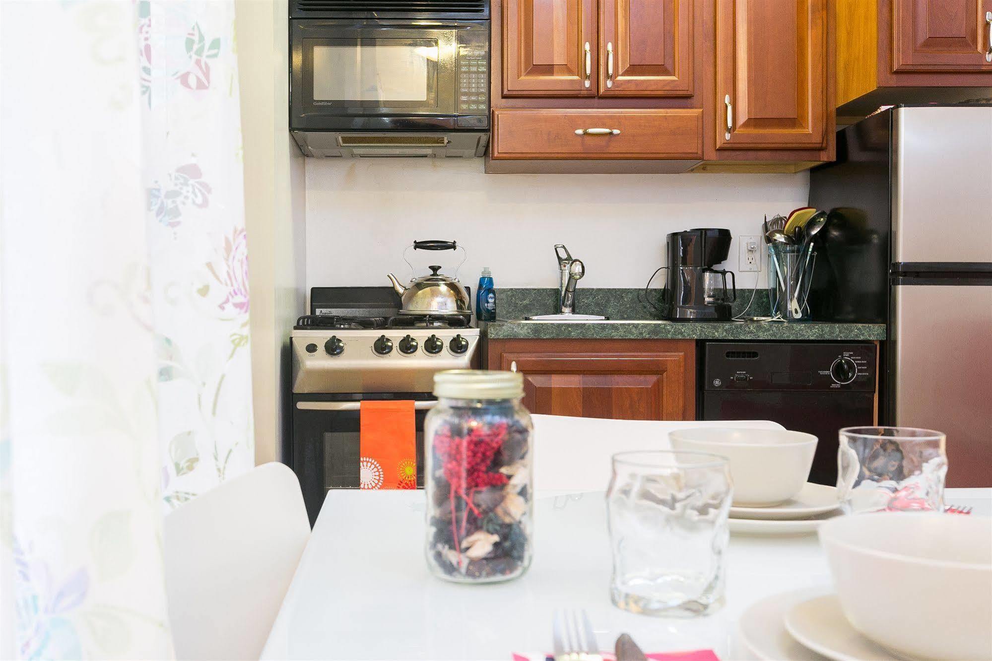 Classy And Cozy Hotel Ню Йорк Екстериор снимка